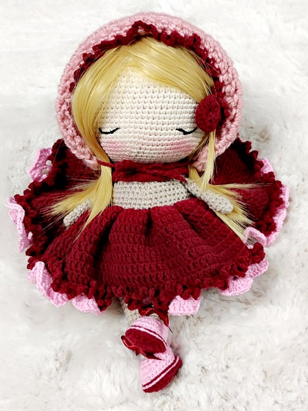 Кукла Марина